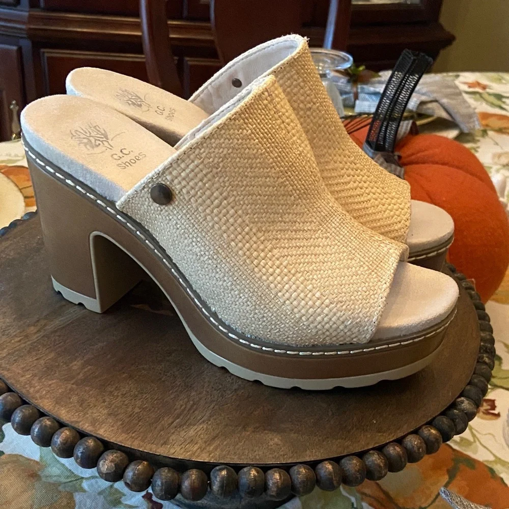 GC Scarlet Platform Mules  Size 38